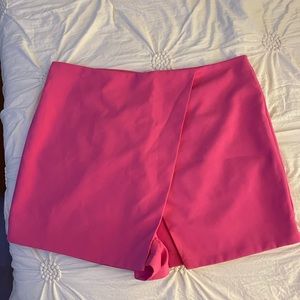 HOT/NEON PINK UMGEE SKORT SIZE L